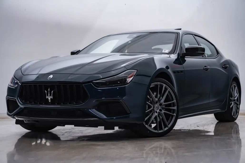 2024 Maserati Ghibli Trofeo photo 1