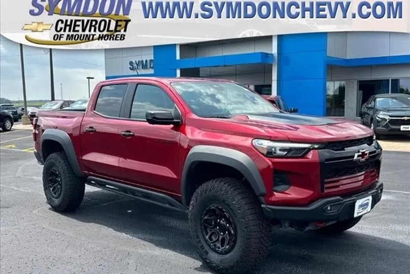 2025 Chevrolet Colorado ZR2 photo 1