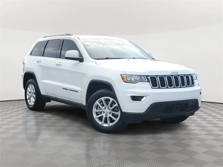 2021 Jeep Grand Cherokee Laredo photo 1