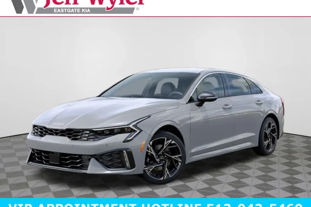 2025 Kia K5 GT-Line photo 1