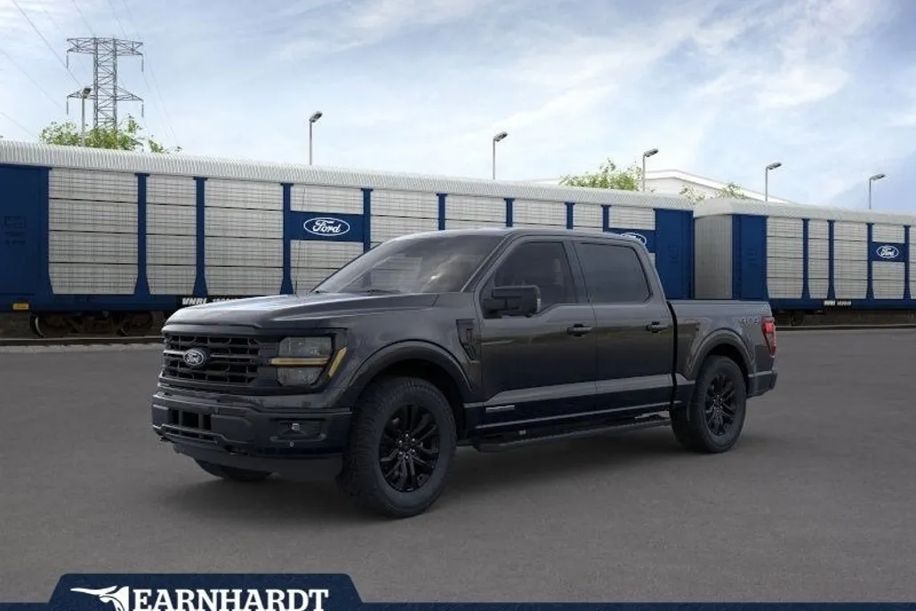 2025 Ford F-150 XLT photo 1