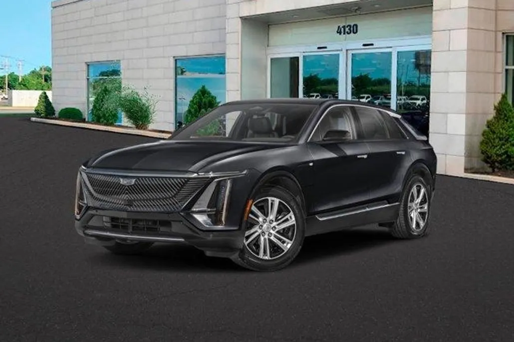 2025 Cadillac Lyriq Luxury photo 1