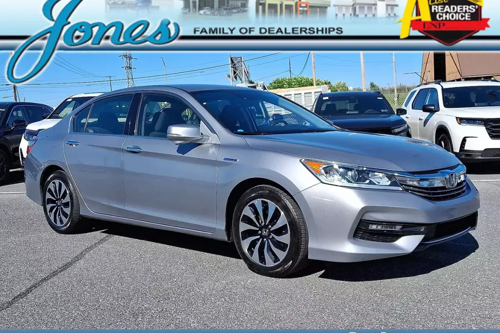 2017 Honda Accord Hybrid photo 1