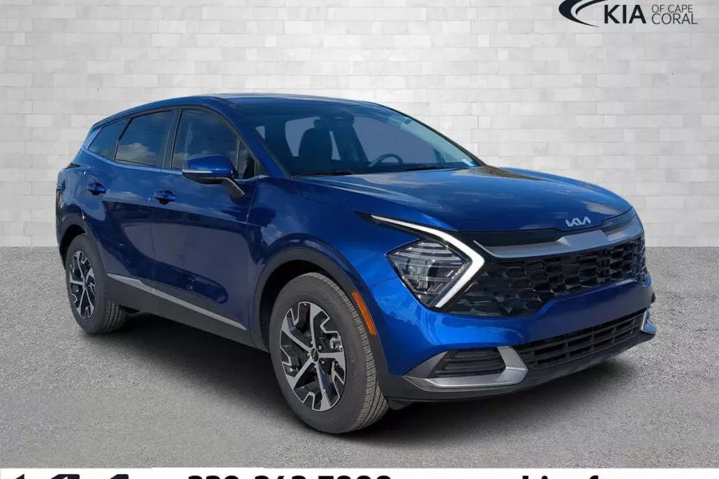 2025 Kia Sportage EX photo 1