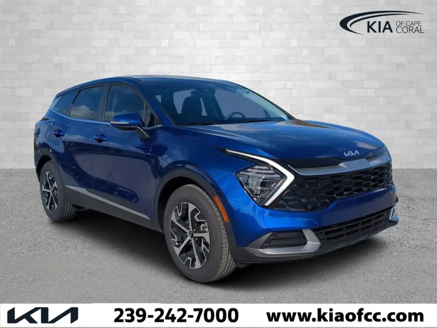 2025 Kia Sportage EX photo 1