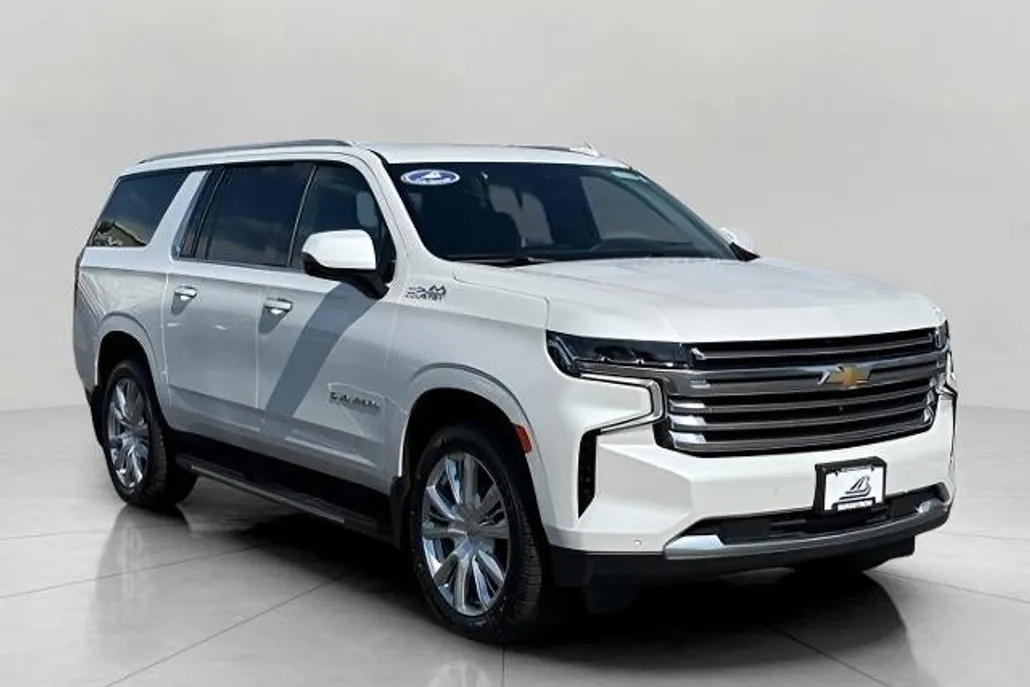 2023 Chevrolet Suburban High Country photo 1