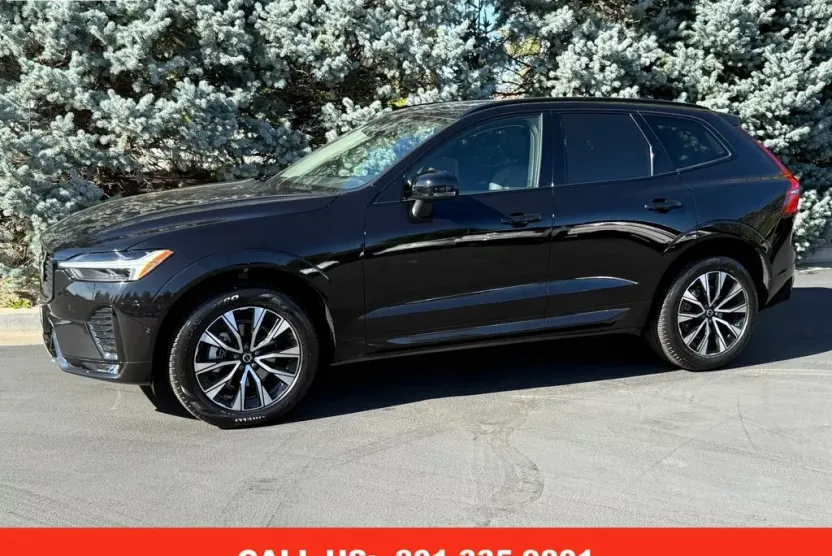 2025 Volvo XC60 B5 Plus photo 1