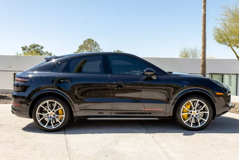 2020 Porsche Cayenne Turbo Coupe photo 1