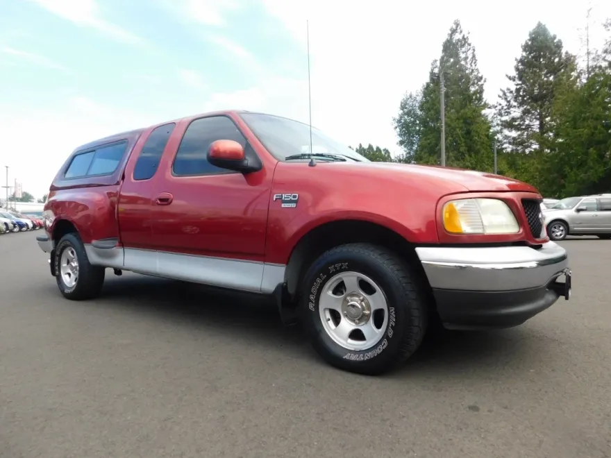 2003 Ford F-150 XLT photo 1