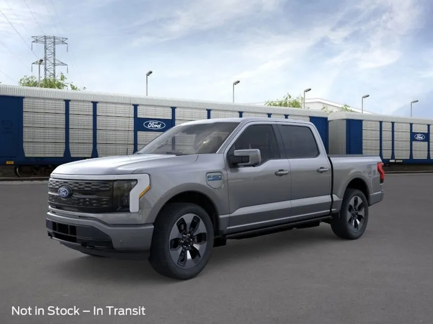 2025 Ford F-150 Lightning Platinum photo 1