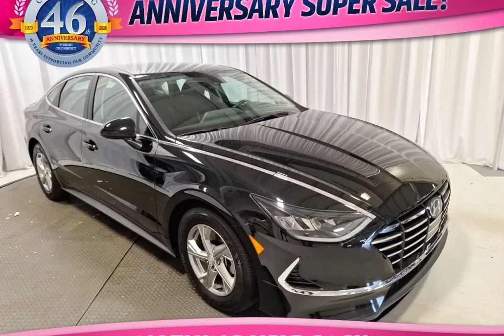 2022 Hyundai Sonata SE photo 1