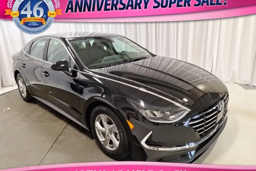 2022 Hyundai Sonata SE photo 1