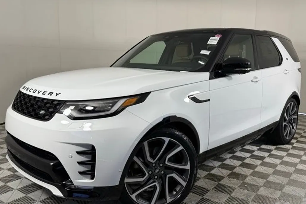 2025 Land Rover Discovery SE photo 1