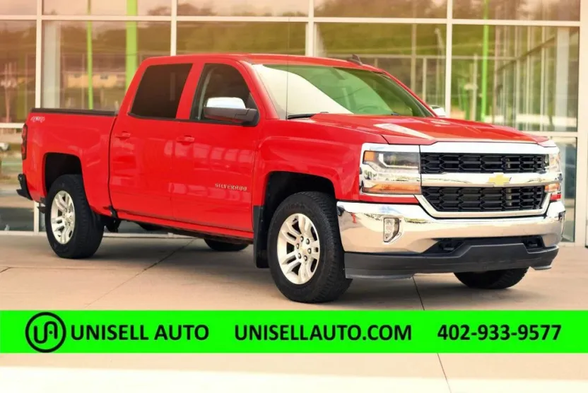 2016 Chevrolet Silverado 1500 LT photo 1