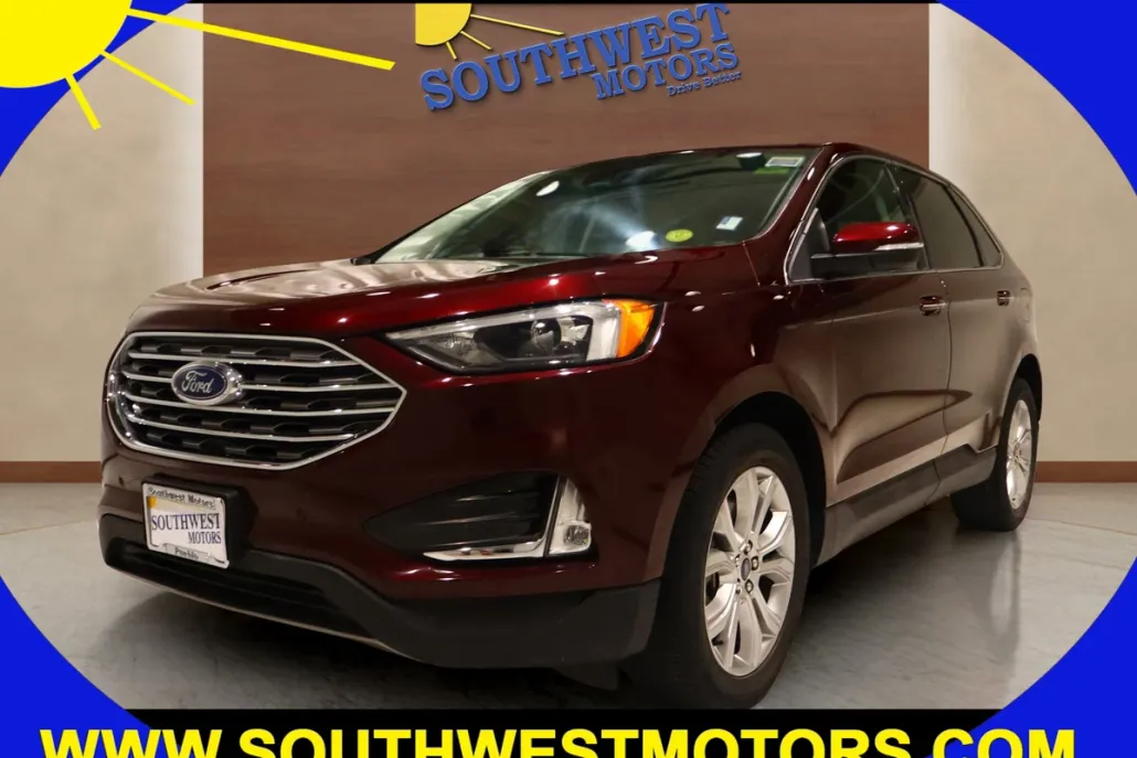 2022 Ford Edge Titanium photo 1