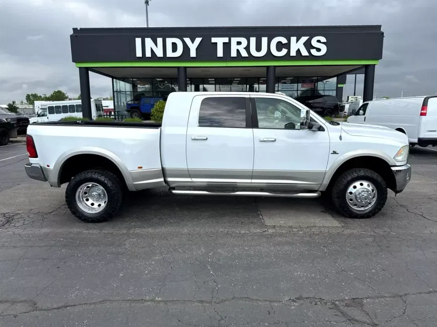 2011 Ram 3500 Laramie photo 1