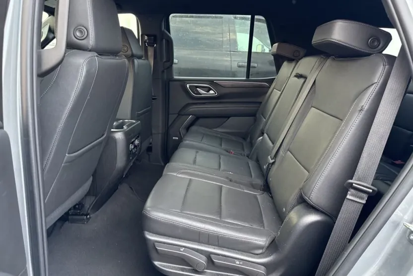 2023 Chevrolet Tahoe LT photo 1