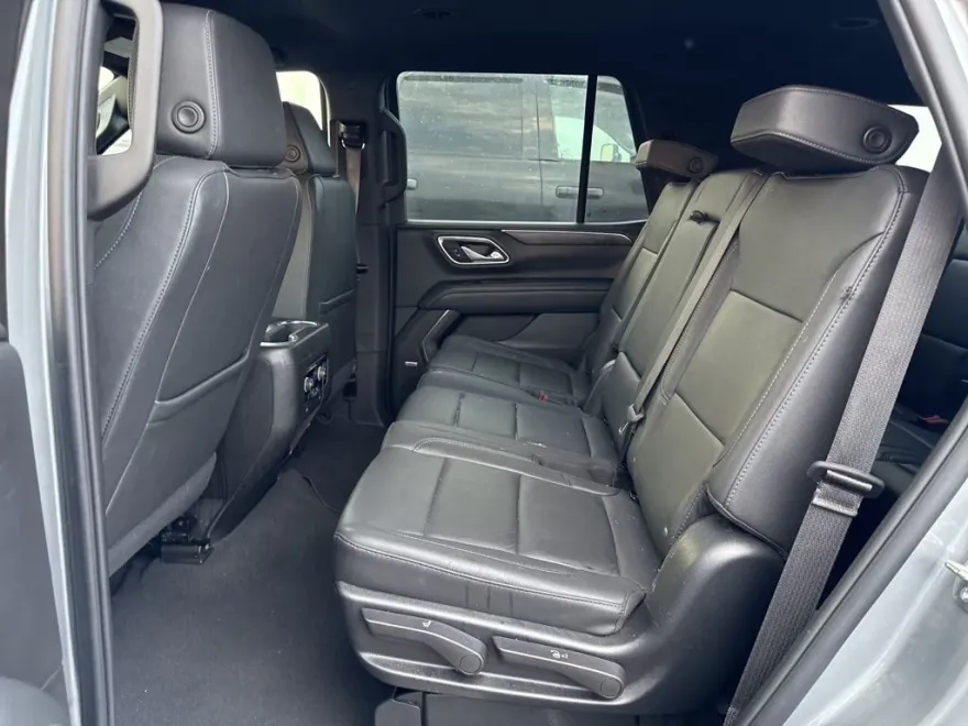 2023 Chevrolet Tahoe LT photo 1