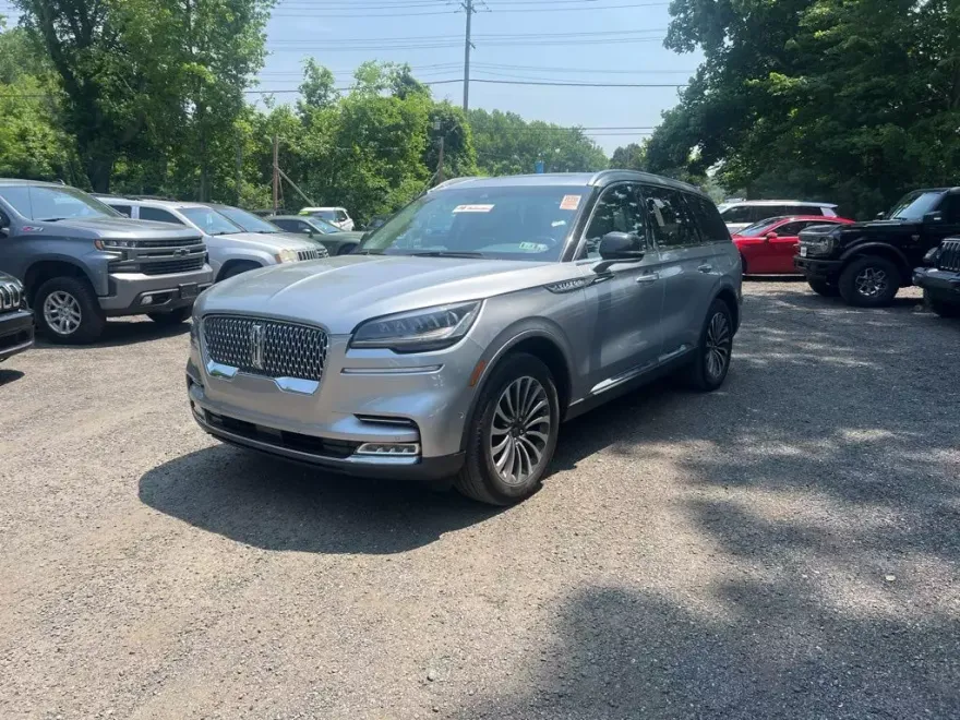 2020 Lincoln Aviator Reserve photo 1