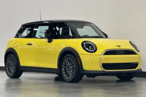 2025 Mini Cooper Signature photo 2