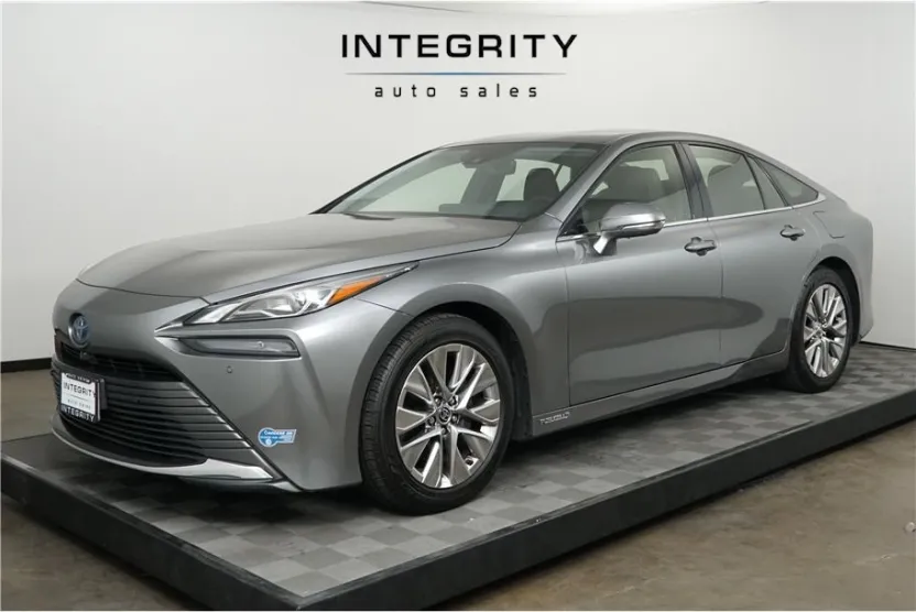2021 Toyota Mirai XLE photo 1