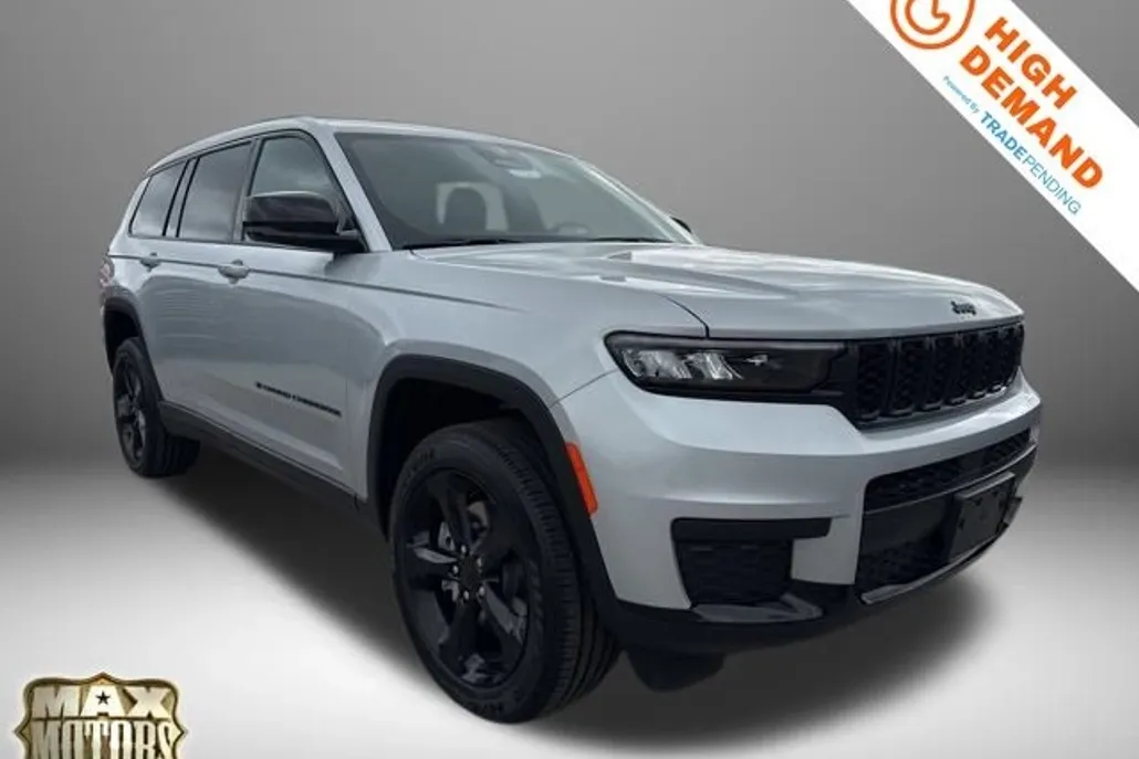 2025 Jeep Grand Cherokee Altitude X photo 1