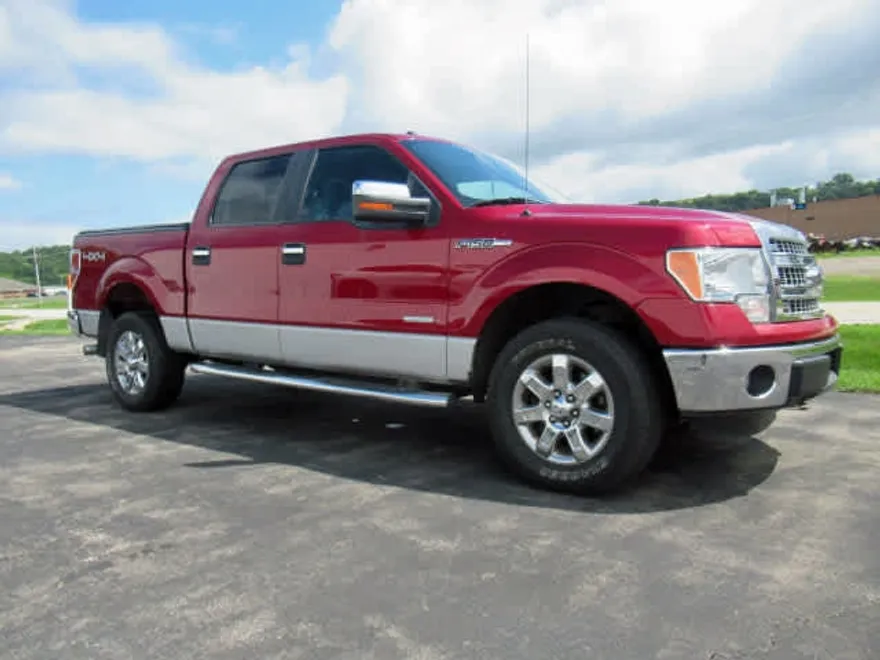 2013 Ford F-150 XLT photo 1