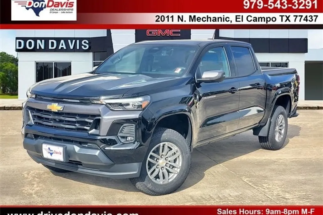 2026 Chevrolet Colorado LT photo 1