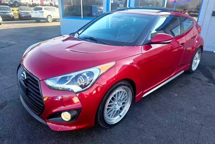 2017 Hyundai Veloster Turbo photo 1