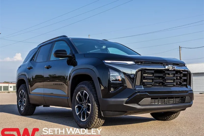 2026 Chevrolet Equinox ACTIV photo 1