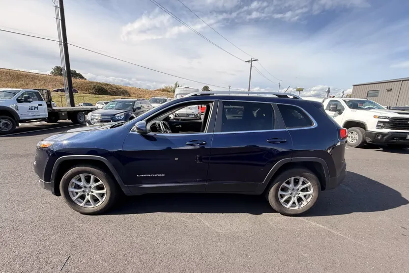 2015 Jeep Cherokee Latitude photo 1