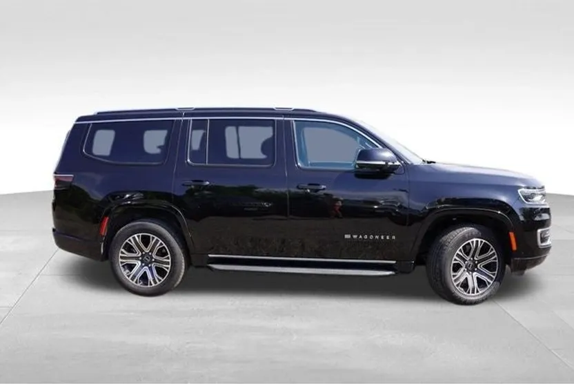 2025 Jeep Wagoneer Base photo 1