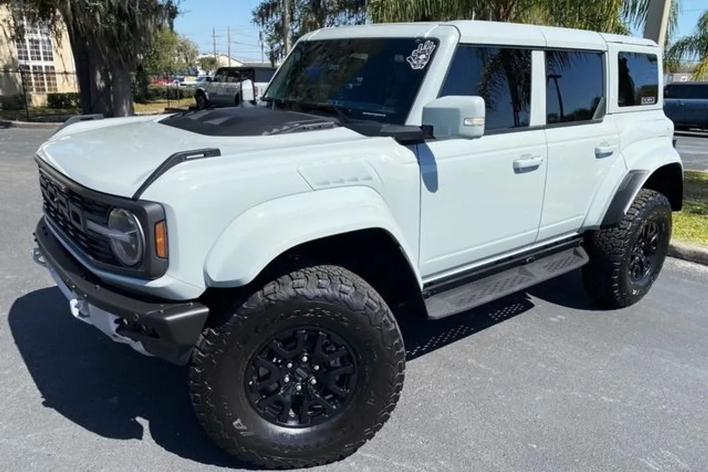 2023 Ford Bronco Raptor photo 1