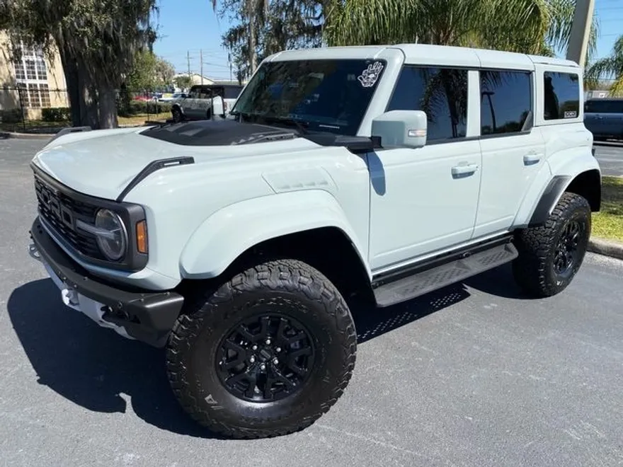 2023 Ford Bronco Raptor photo 1