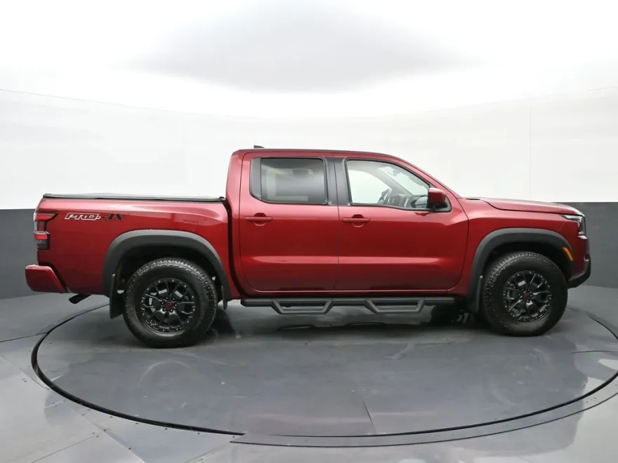 2023 Nissan Frontier PRO-4X photo 1