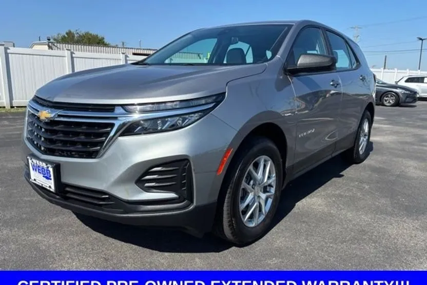 2024 Chevrolet Equinox LS photo 1