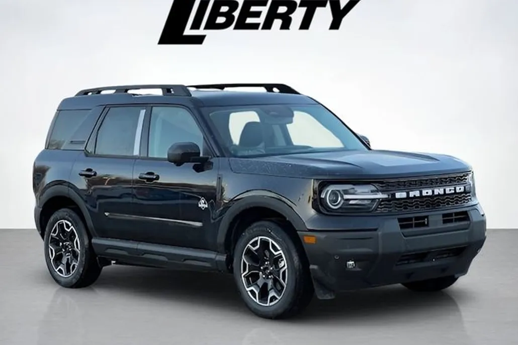 2025 Ford Bronco Sport Outer Banks photo 1