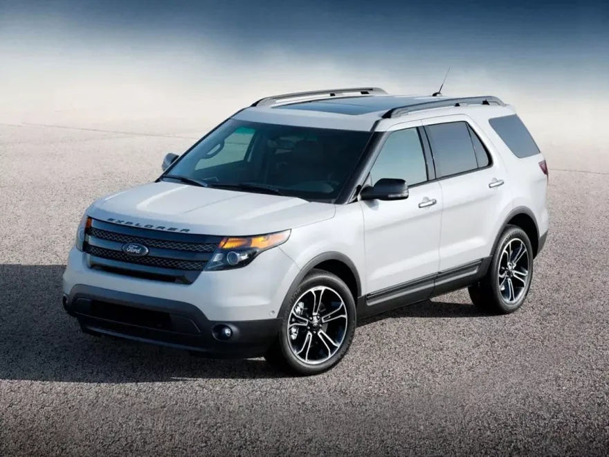2015 Ford Explorer Sport photo 1