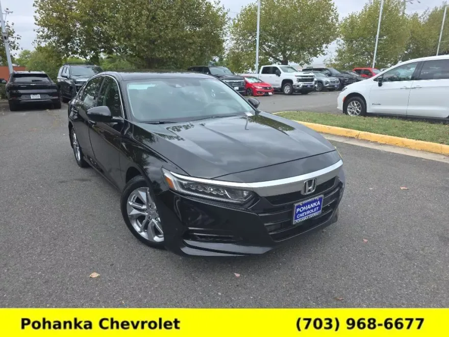 2019 Honda Accord LX 1.5T photo 1