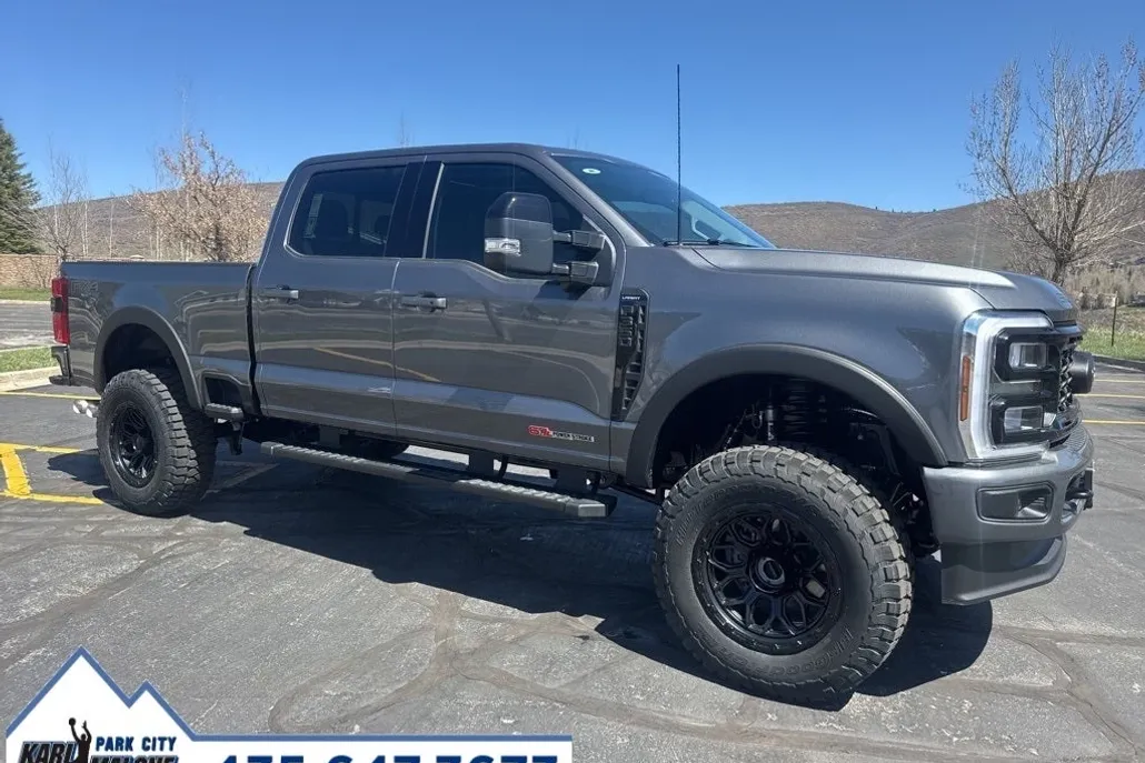 2025 Ford F-350 photo 1