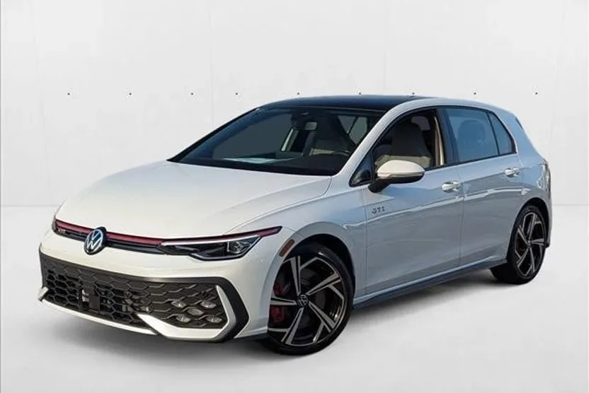 2025 Volkswagen Golf GTI SE photo 1