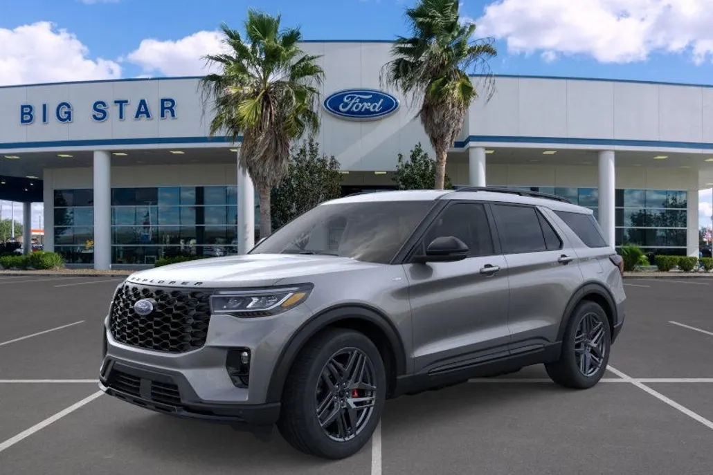 2025 Ford Explorer ST-Line photo 1