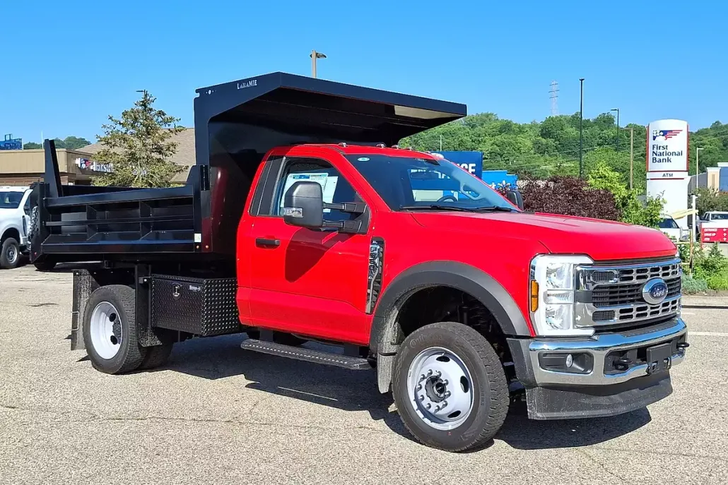 2025 Ford F-550 XL photo 1