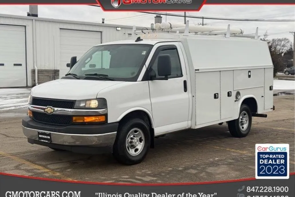 2021 Chevrolet Express photo 1