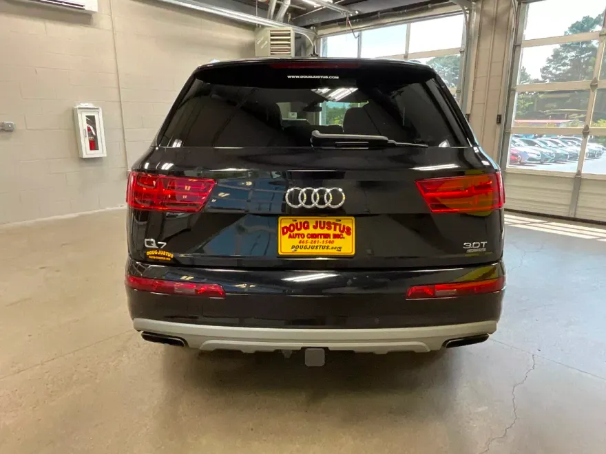 2018 Audi Q7 Prestige photo 1