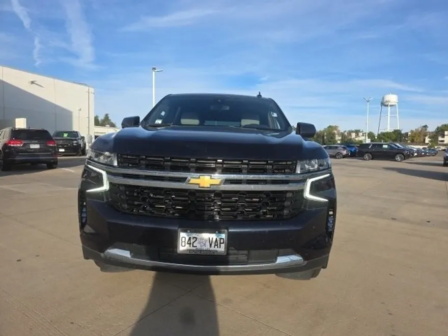 2021 Chevrolet Suburban LS photo 1