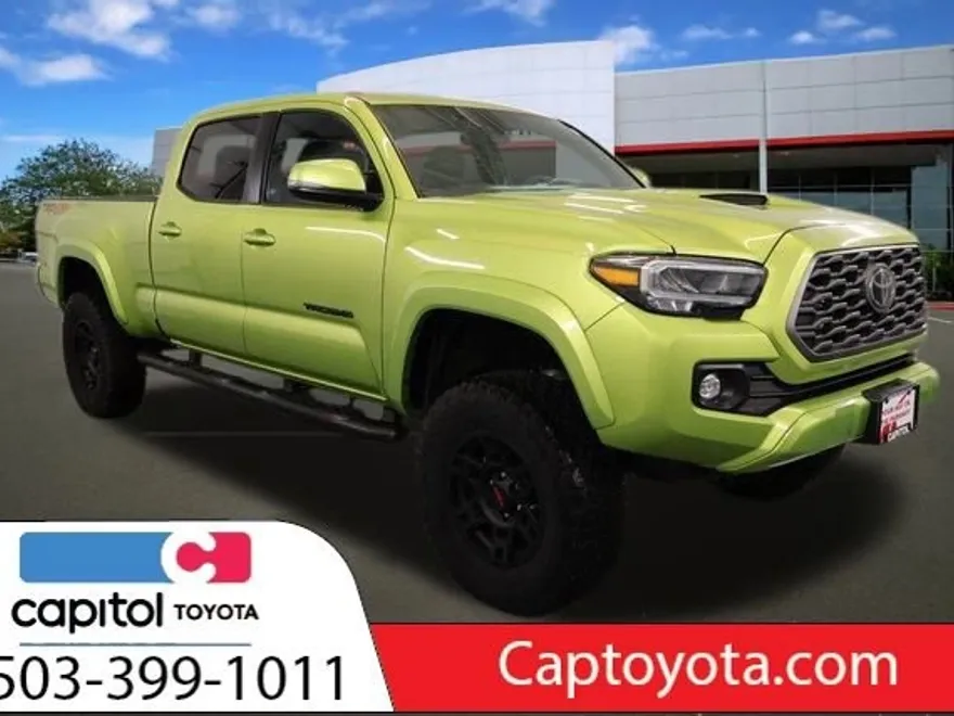 2023 Toyota Tacoma SR5 photo 1