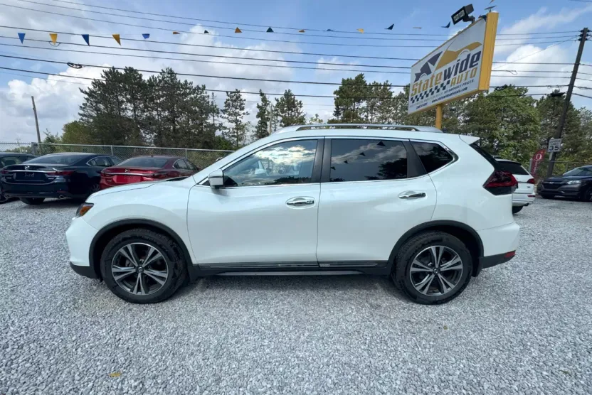 2018 Nissan Rogue SL photo 1