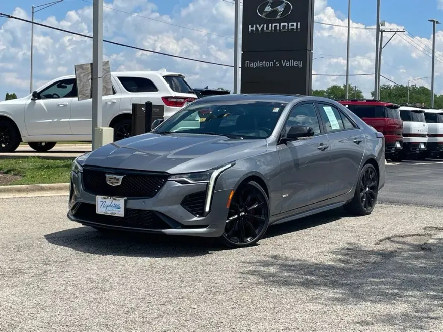 2021 Cadillac CT4 photo 1