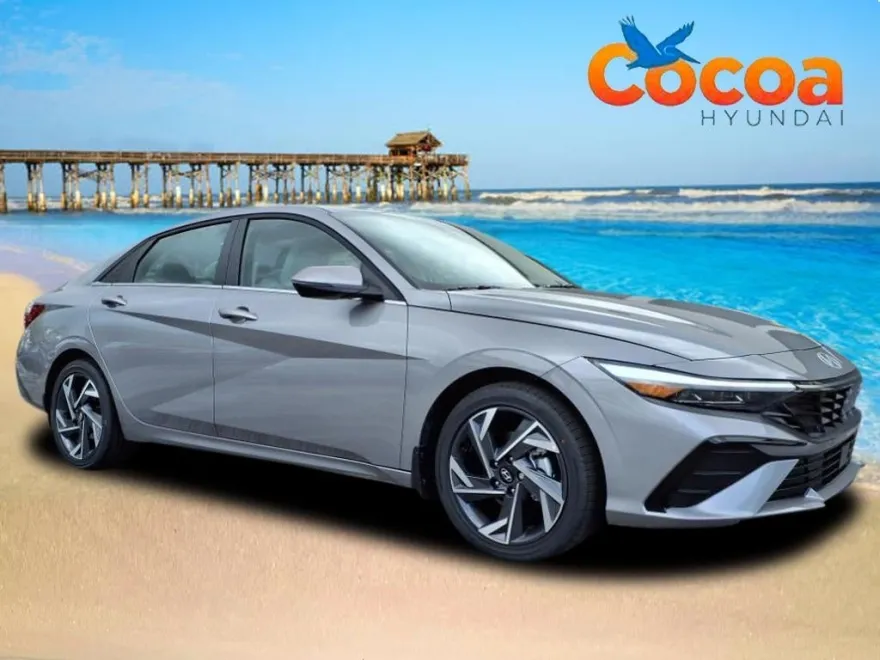 2025 Hyundai Elantra Limited photo 1